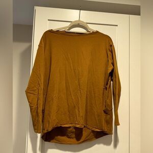 Pre-Owned Lululemon Back in Action Long Sleeve Nulu